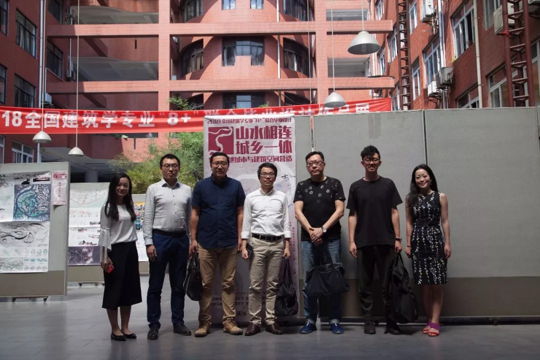 凯时AG企业导师团合影